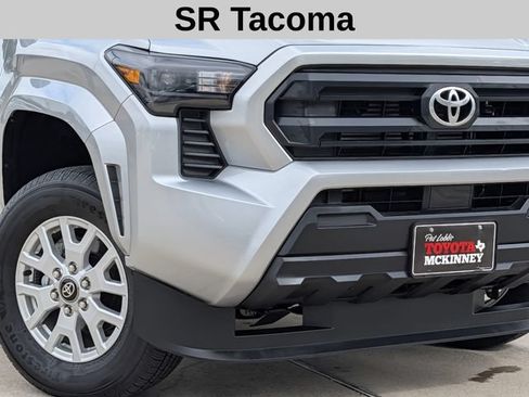 Used 2025 Toyota Tacoma SR AWD/4WD image 3