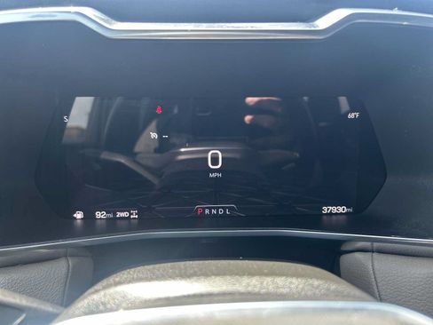 Used 2024 GMC Canyon Denali AWD/4WD image 12