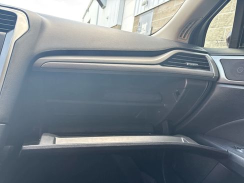 Used 2018 Ford Fusion SE w/ Fusion SE Technology Package image 42