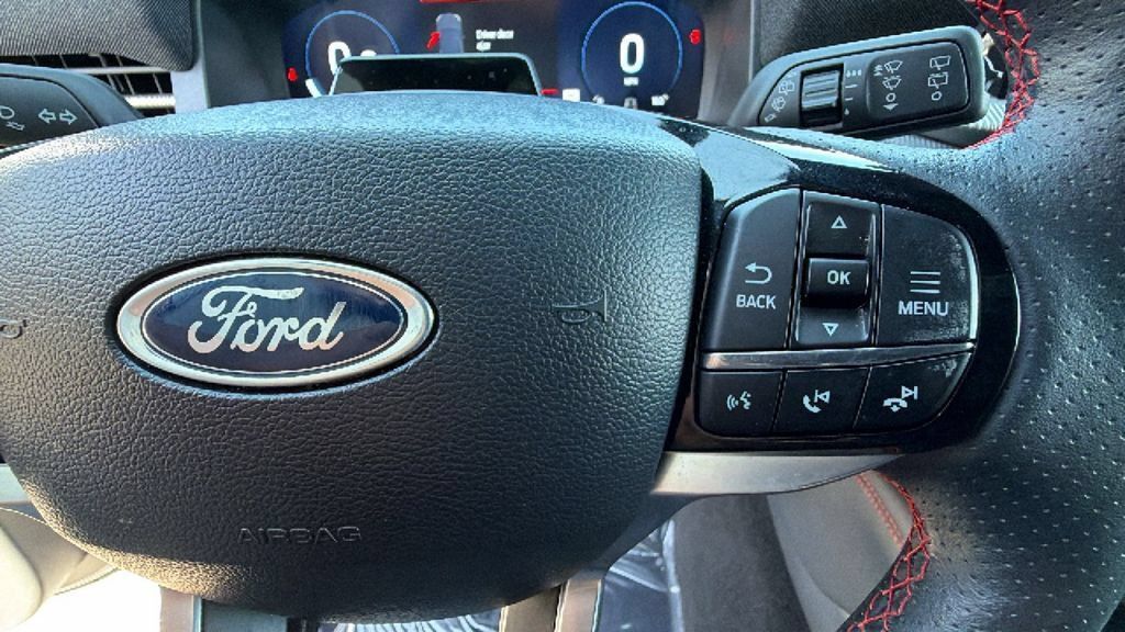 Used 2025 Ford Explorer ST-Line AWD/4WD image 20