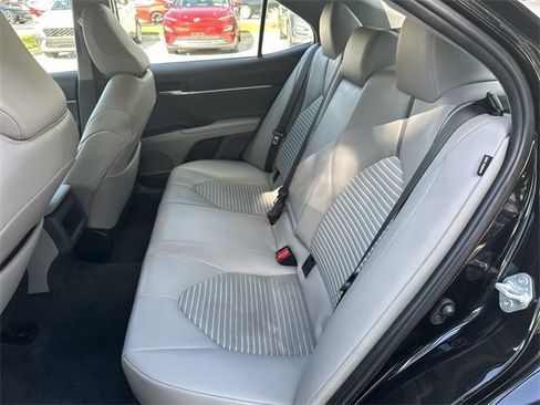 Used 2023 Toyota Camry SE image 27