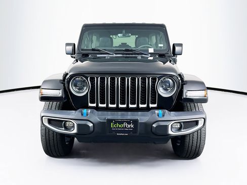 Used 2023 Jeep Wrangler Unlimited Sahara w/ Cold Weather Group AWD/4WD image 2