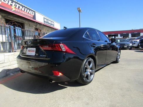 Used 2014 Lexus IS 350 image 4