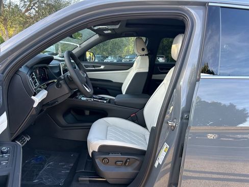 New 2026 Volkswagen Atlas Cross Sport SEL Premium R-Line AWD/4WD image 15