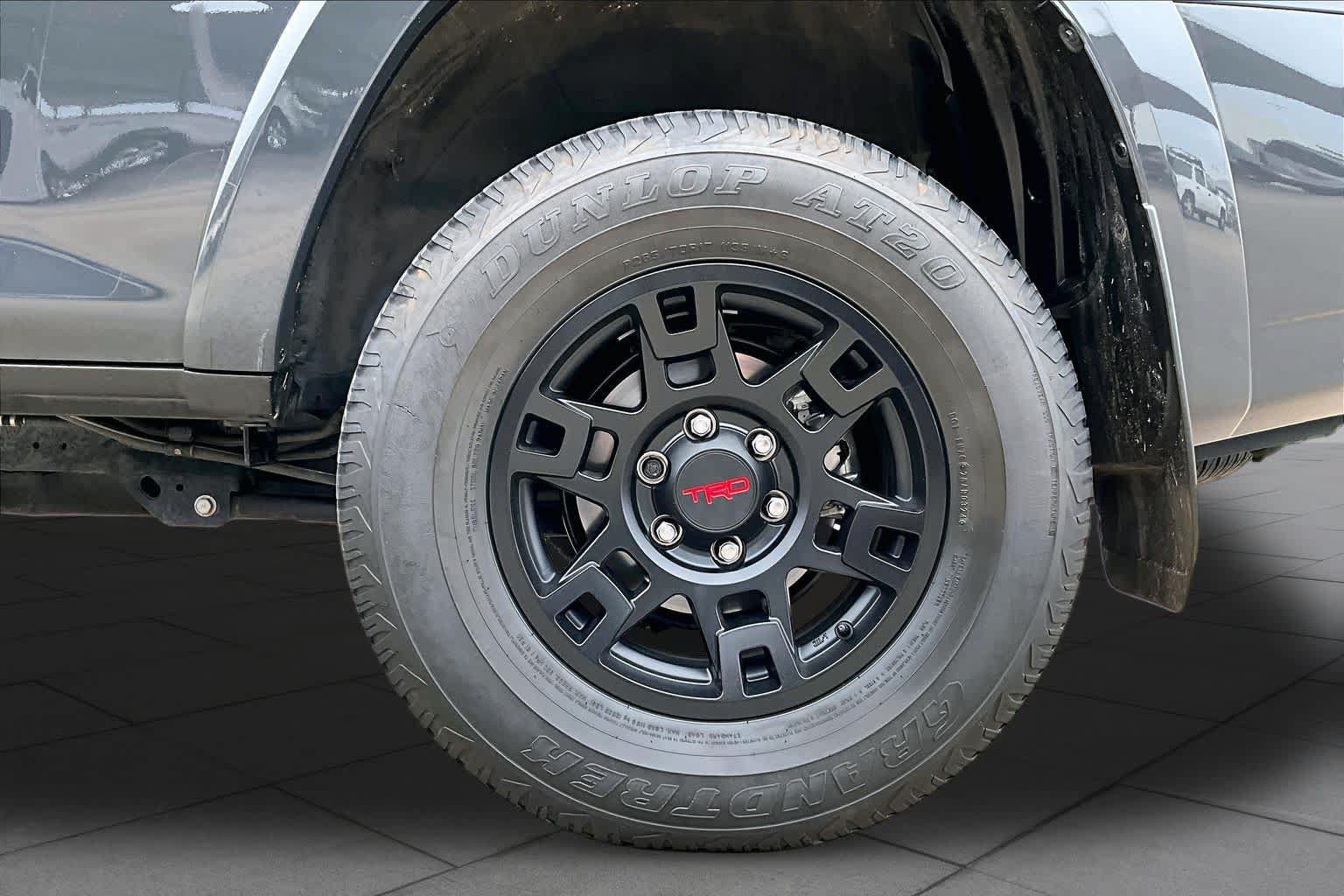 Used 2024 Toyota 4Runner TRD Off-Road Premium w/ Moonroof Package AWD/4WD image 10