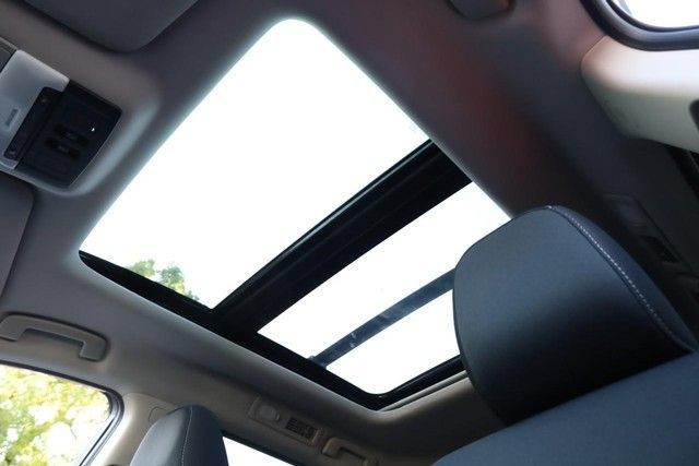 Certified 2025 Nissan Pathfinder SV w/ SV Premium Package AWD/4WD image 11