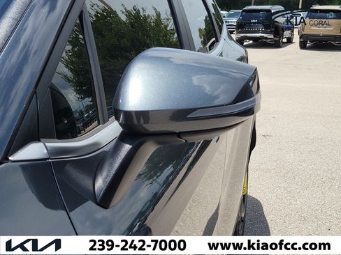 Certified 2023 Kia Sportage EX FWD image 6