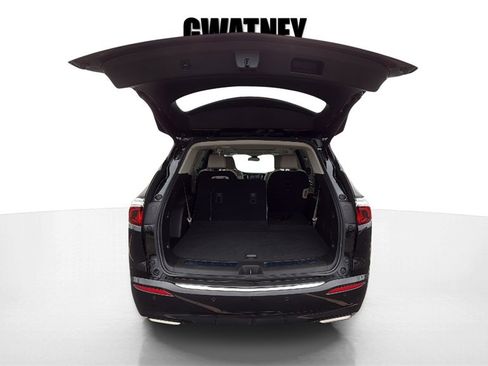 Used 2022 Buick Enclave Essence w/ Experience Buick Package image 15