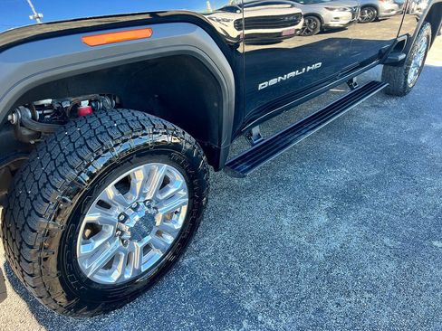 Used 2021 GMC Sierra 2500 Denali w/ Denali Ultimate Package image 58