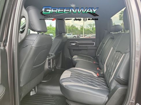 New 2025 RAM 2500 Big Horn AWD/4WD image 17