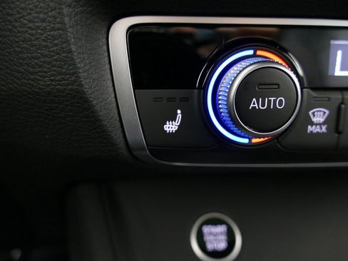 New 2025 Audi Q3 2.0T Premium Plus image 21