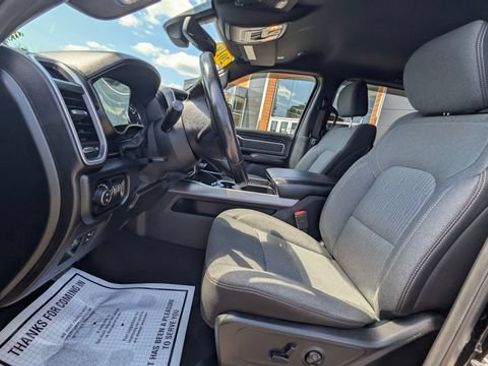 Used 2019 RAM 1500 Big Horn AWD/4WD image 17