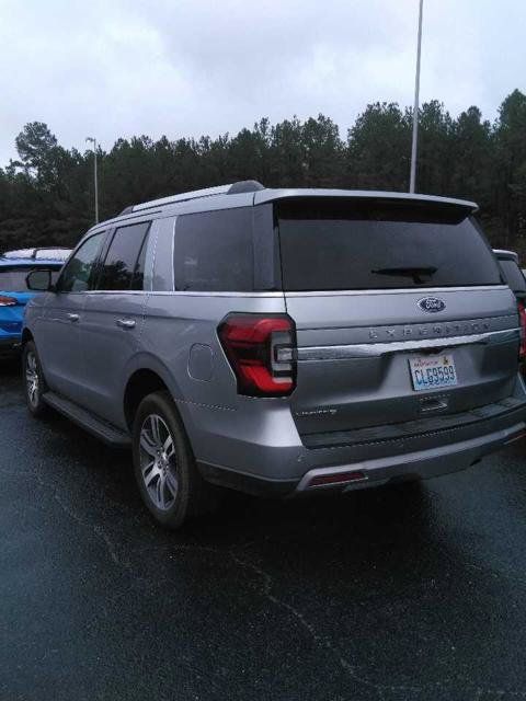 Used 2024 Ford Expedition Limited AWD/4WD image 3