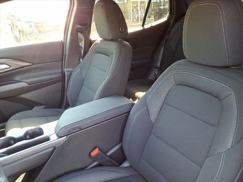 New 2026 Chevrolet Equinox EV LT image 7