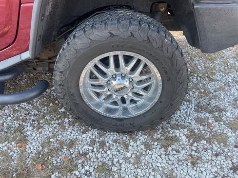 Used 2003 HUMMER H2 Sport Utility w/ Preferred Equipment Group image 38