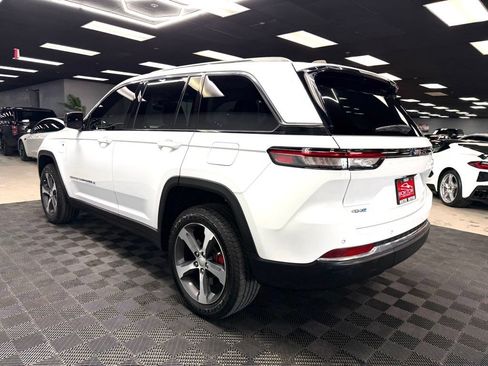 Used 2022 Jeep Grand Cherokee Limited 4xe AWD/4WD image 11