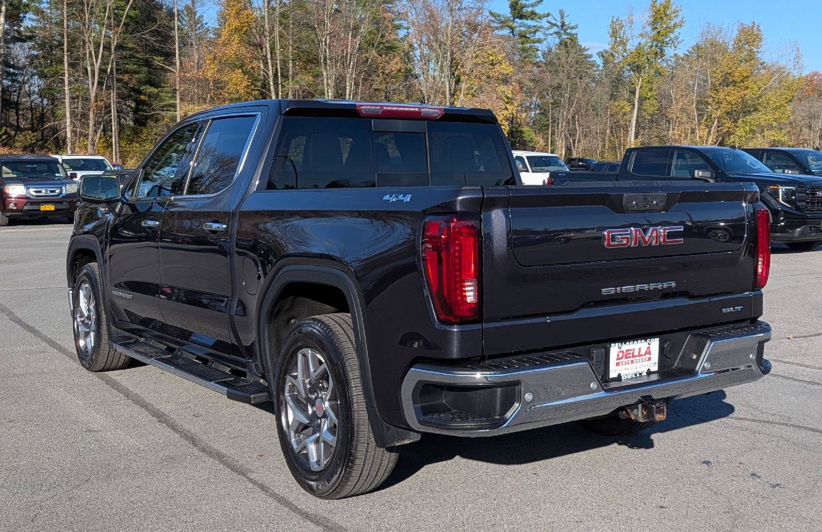 Used 2024 GMC Sierra 1500 SLT w/ SLT Premium Plus Package AWD/4WD image 8