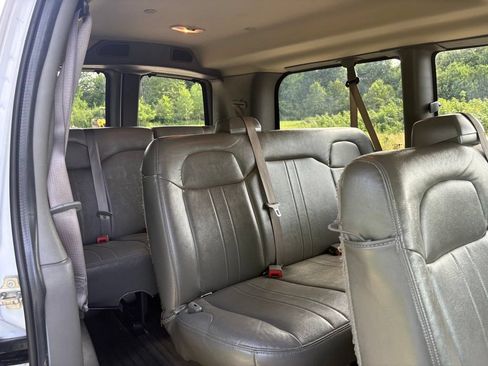 Used 2023 Chevrolet Express 3500 LS RWD image 38