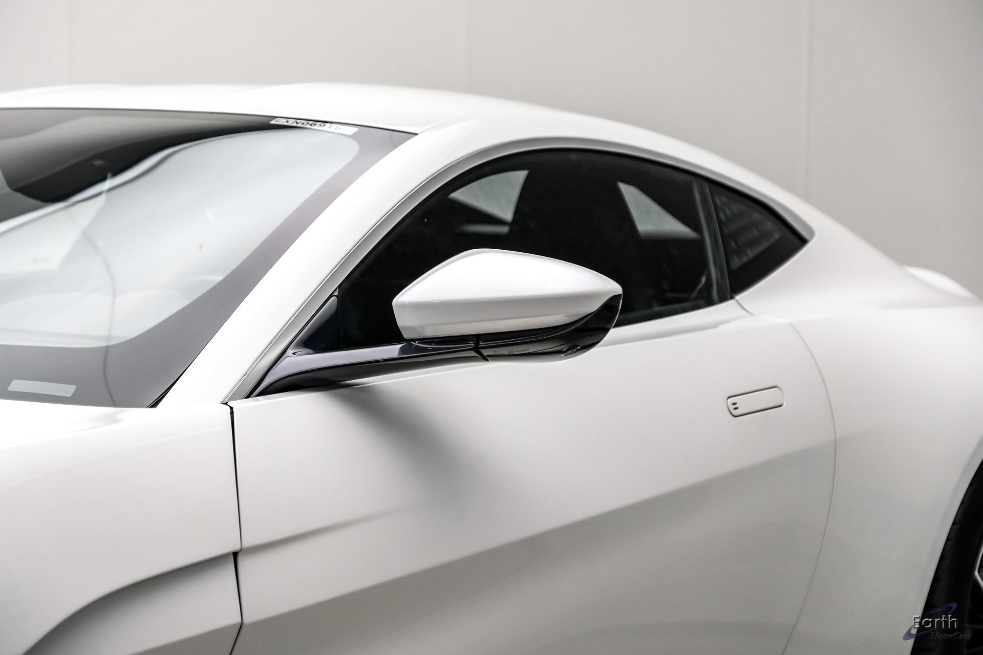 Used 2022 Aston Martin V8 Vantage Coupe RWD image 33