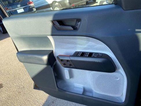 Used 2022 Ford Maverick XLT w/ XLT Luxury Package image 22