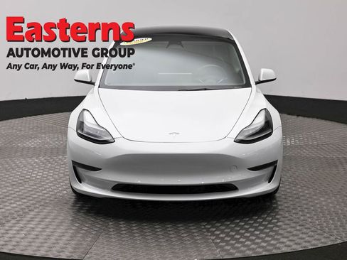 Used 2023 Tesla Model 3 Standard Range RWD image 2