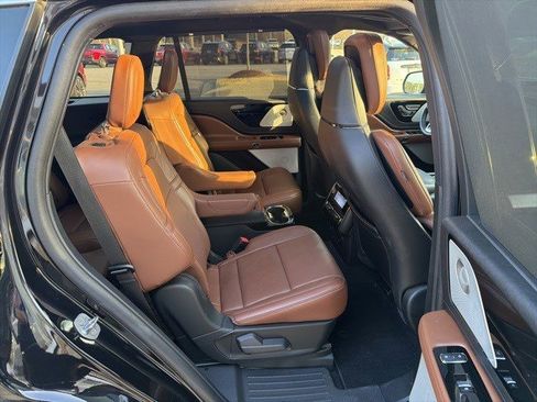 Used 2023 Lincoln Aviator Reserve w/ Equipment Group 201A image 26