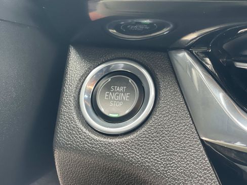 Used 2025 Buick Envista Sport Touring FWD image 19
