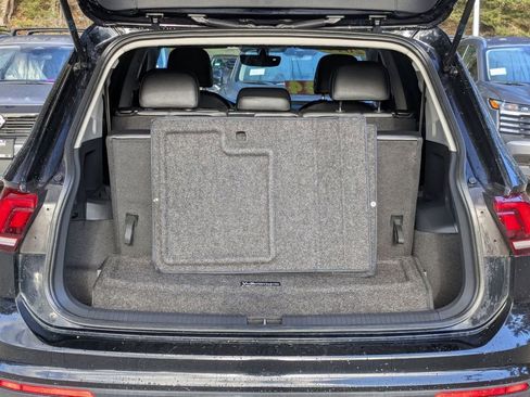 Used 2019 Volkswagen Tiguan SE image 26