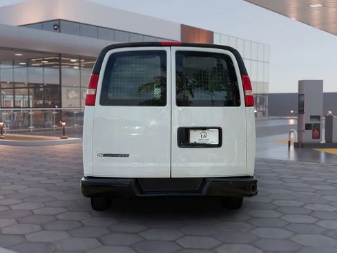 Used 2020 Chevrolet Express 2500 Extended w/ Driver Convenience Package RWD image 5