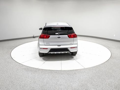 Used 2018 Kia Niro FE FWD image 30