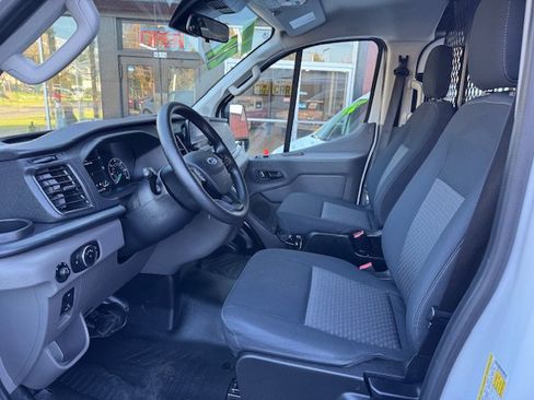 Used 2024 Ford Transit 250 Low Roof w/ Exterior Upgrade Package RWD image 7