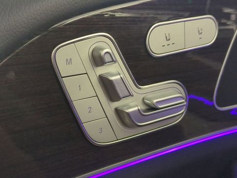 Used 2024 Mercedes-Benz GLE 350 4MATIC w/ Driver Assistance Package image 23