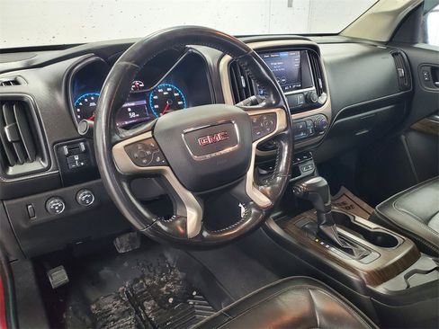 Used 2020 GMC Canyon Denali image 9