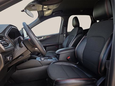 Used 2023 Ford Escape ST-Line image 14