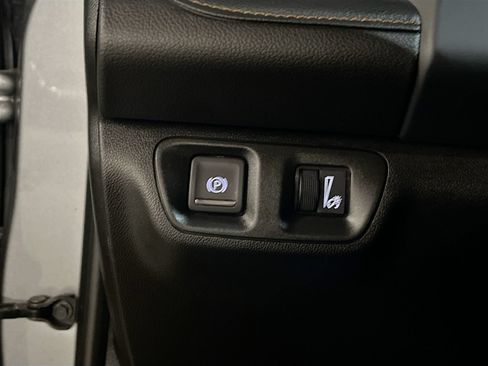 Used 2023 GMC Acadia AT4 w/ Preferred Package AWD/4WD image 10
