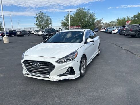 Used 2018 Hyundai Sonata Limited image 9