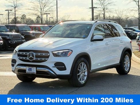 Used 2025 Mercedes-Benz GLE 350 4MATIC image 2
