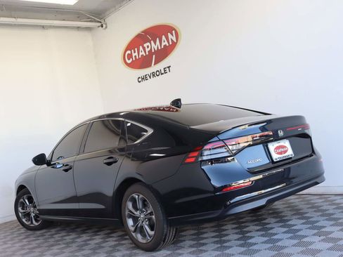 Used 2023 Honda Accord EX image 4