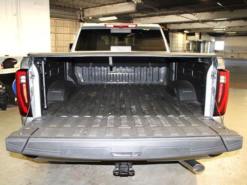 Used 2025 GMC Sierra 2500 Denali image 38