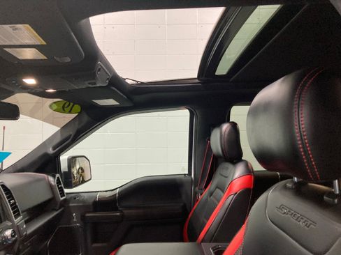 Used 2019 Ford F150 Lariat w/ Equipment Group 502A Luxury AWD/4WD image 25