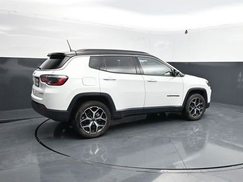 Used 2025 Jeep Compass Limited AWD/4WD image 8