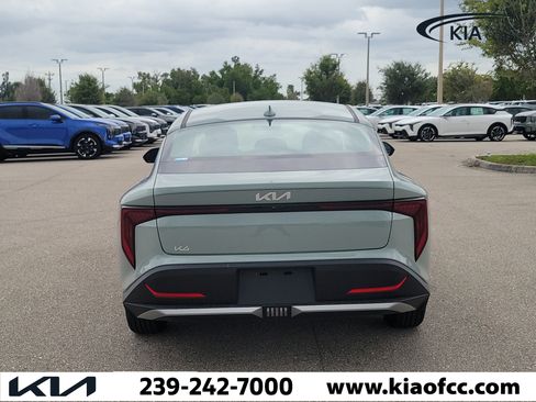 New 2026 Kia K4 FWD image 5