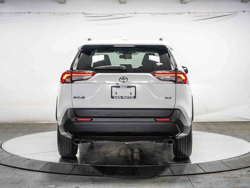 Certified 2024 Toyota RAV4 XLE FWD image 4