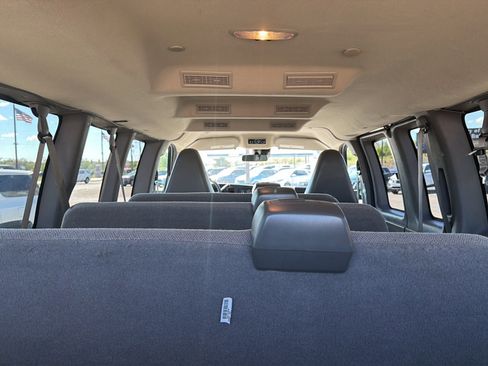Used 2025 GMC Savana 3500 LT w/ LT Preferred Equipment Group RWD image 14