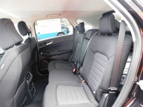 Used 2024 Ford Edge SE w/ Black Appearance Package image 31