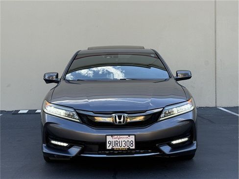 Used 2016 Honda Accord Touring image 2