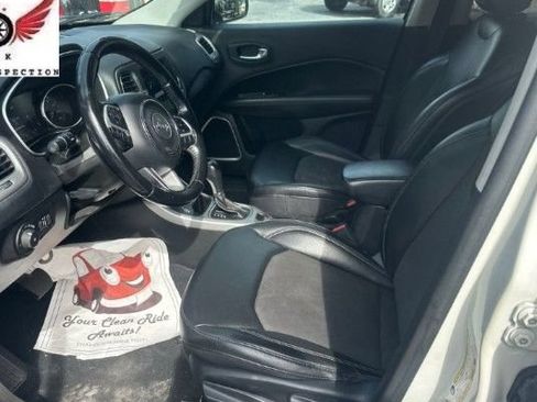 Used 2020 Jeep Compass Latitude AWD/4WD image 3