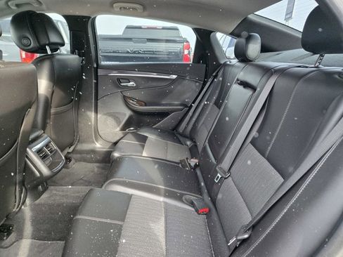 Used 2014 Chevrolet Impala LT w/ Convenience Package image 27