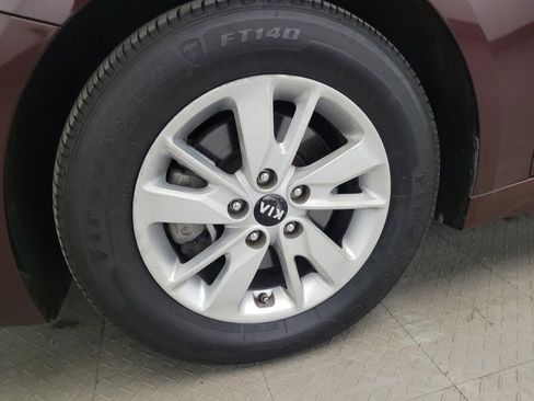 Used 2018 Kia Optima LX FWD image 31