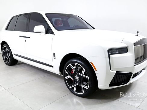 Used 2025 Rolls-Royce Cullinan Black Badge AWD/4WD image 6